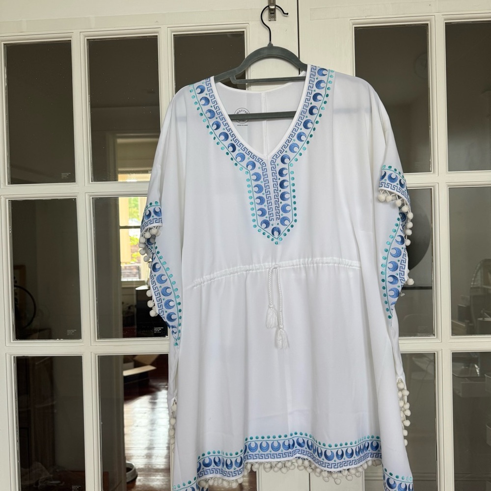 MOTT50 White & Embroidered Blue Tunic Coverup Dress UPF50+